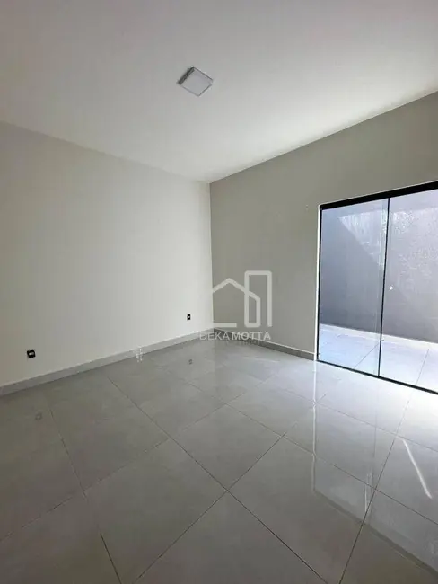 Foto 4 de Casa com 3 quartos à venda, 150m2 em Jardim Holanda, Uberlandia - MG
