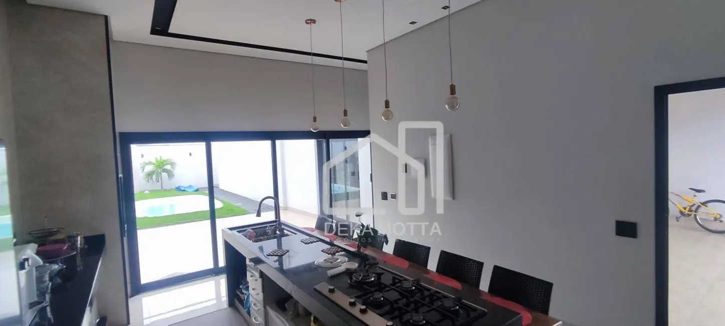 Casa com 3 quartos à venda, 250m2 em Grand Ville, Uberlandia - MG - imagem 8 Foto 8 de Casa com 3 quartos à venda, 250m2 em Grand Ville, Uberlandia - MG