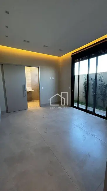 Foto 8 de Casa com 3 quartos à venda, 398m2 em Gávea, Uberlandia - MG