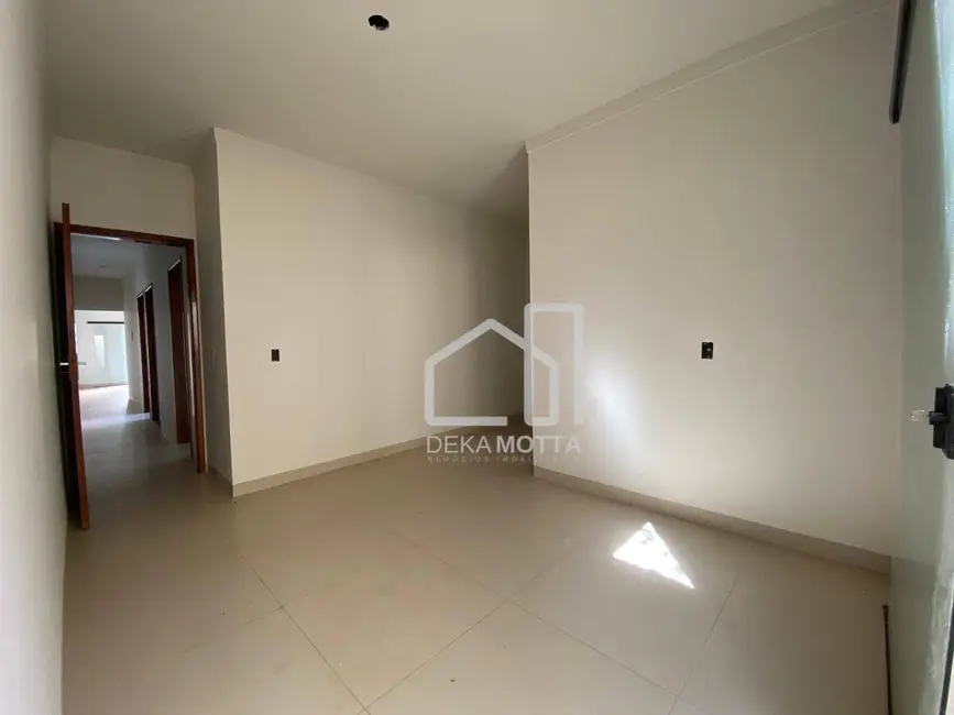 Foto 1 de Casa com 3 quartos à venda, 130m2 em Presidente Roosevelt, Uberlandia - MG