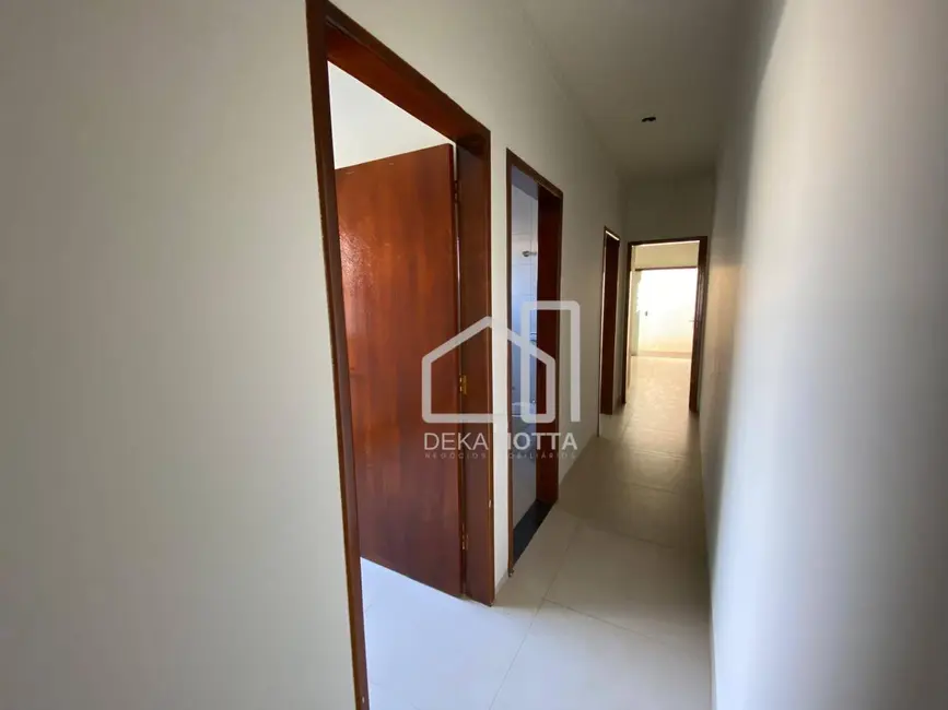 Foto 9 de Casa com 3 quartos à venda, 130m2 em Presidente Roosevelt, Uberlandia - MG