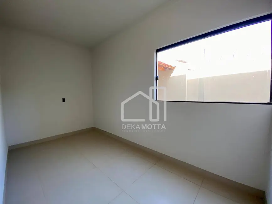 Foto 8 de Casa com 3 quartos à venda, 130m2 em Presidente Roosevelt, Uberlandia - MG