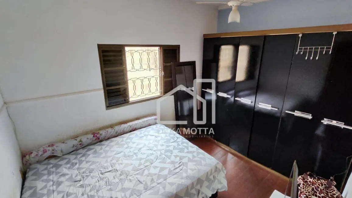 Foto 9 de Casa com 3 quartos à venda, 250m2 em Jardim Patrícia, Uberlandia - MG