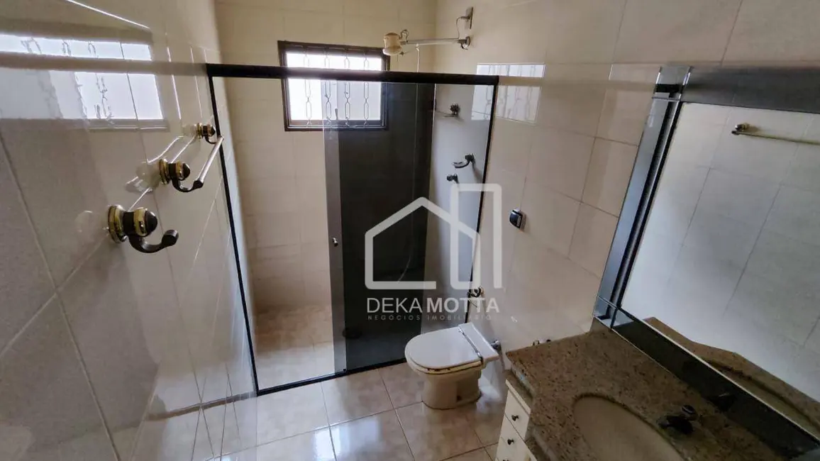 Foto 4 de Casa com 3 quartos à venda, 250m2 em Jardim Patrícia, Uberlandia - MG
