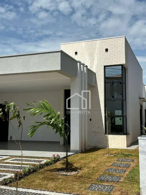 Foto 2 de Casa com 3 quartos à venda, 250m2 em Jardim Holanda, Uberlandia - MG