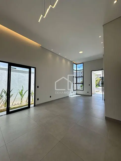 Foto 7 de Casa com 3 quartos à venda, 250m2 em Jardim Holanda, Uberlandia - MG