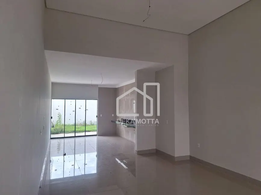 Foto 2 de Casa com 2 quartos à venda, 140m2 em Planalto, Uberlandia - MG