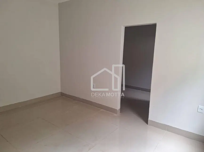 Foto 4 de Casa com 2 quartos à venda, 140m2 em Planalto, Uberlandia - MG