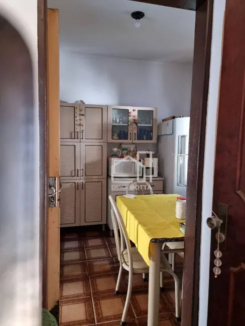 Foto 4 de Sobrado com 5 quartos à venda, 250m2 em Jardim Patrícia, Uberlandia - MG