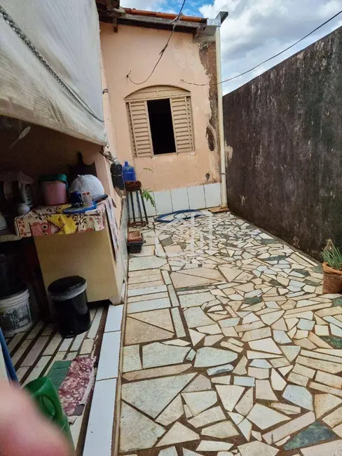 Foto 2 de Sobrado com 5 quartos à venda, 250m2 em Jardim Patrícia, Uberlandia - MG