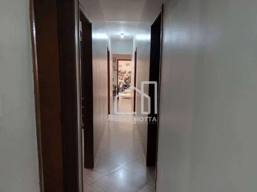 Casa com 5 quartos à venda, 250m2 em Luizote de Freitas, Uberlandia - MG - imagem 7 Foto 7 de Casa com 5 quartos à venda, 250m2 em Luizote de Freitas, Uberlandia - MG