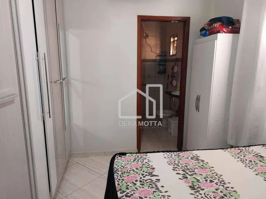 Casa com 5 quartos à venda, 250m2 em Luizote de Freitas, Uberlandia - MG - imagem 4 Foto 4 de Casa com 5 quartos à venda, 250m2 em Luizote de Freitas, Uberlandia - MG