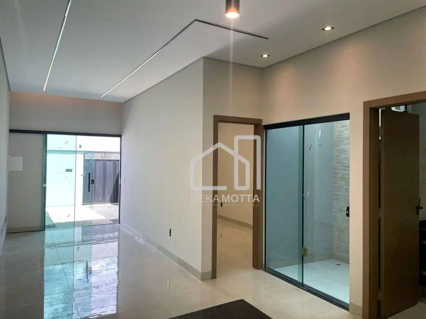 Foto 1 de Casa com 2 quartos à venda, 125m2 em Jardim Holanda, Uberlandia - MG