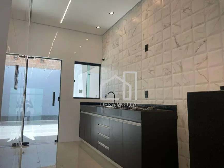 Foto 4 de Casa com 2 quartos à venda, 125m2 em Jardim Holanda, Uberlandia - MG