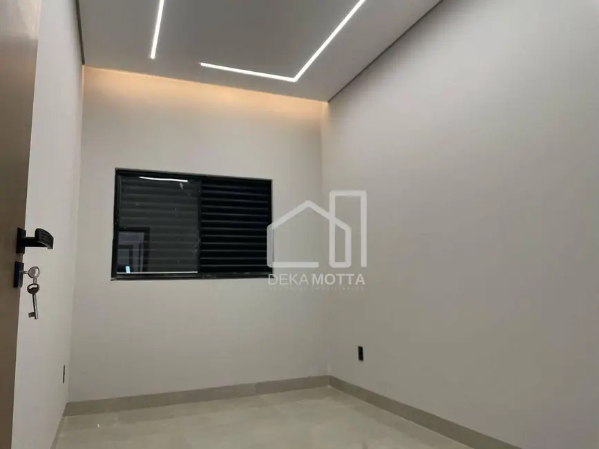 Foto 6 de Casa com 2 quartos à venda, 125m2 em Jardim Holanda, Uberlandia - MG