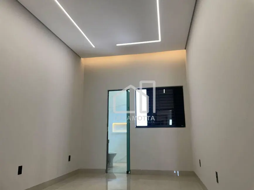 Foto 7 de Casa com 2 quartos à venda, 125m2 em Jardim Holanda, Uberlandia - MG