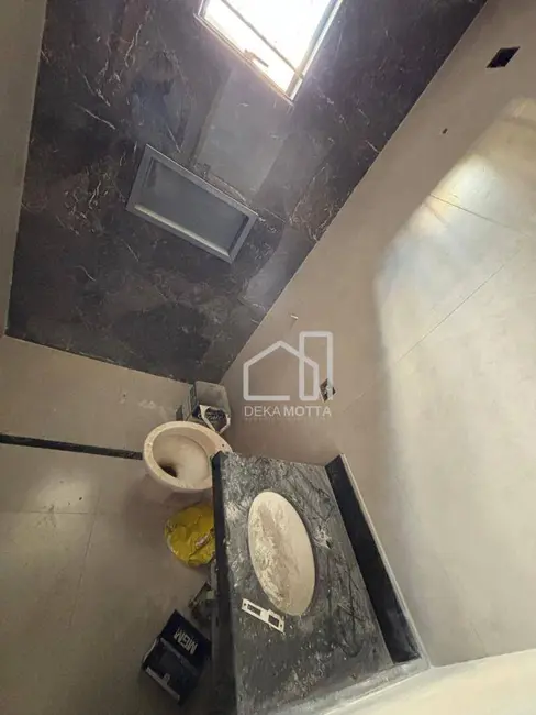 Foto 4 de Casa com 3 quartos à venda, 250m2 em Mansour, Uberlandia - MG