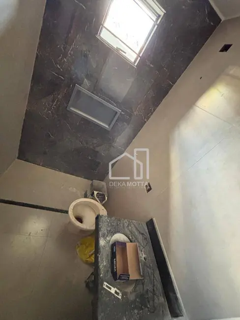 Foto 7 de Casa com 3 quartos à venda, 250m2 em Mansour, Uberlandia - MG