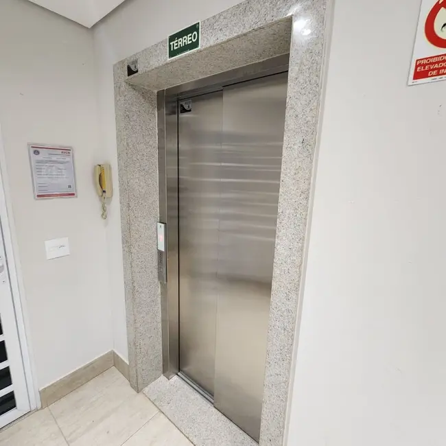 Foto 2 de Apartamento com 2 quartos à venda, 56m2 em Santa Mônica, Uberlandia - MG