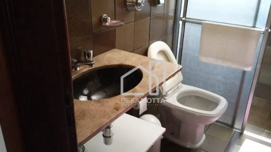 Foto 7 de Casa com 3 quartos à venda, 250m2 em Nossa Senhora das Graças, Uberlandia - MG