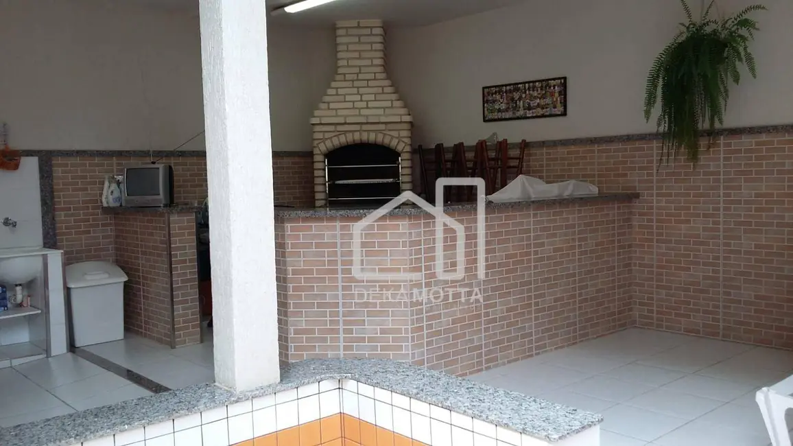 Foto 2 de Casa com 3 quartos à venda, 250m2 em Nossa Senhora das Graças, Uberlandia - MG