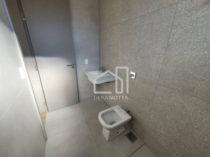 Foto 6 de Casa com 3 quartos à venda, 442m2 em Laranjeiras, Uberlandia - MG