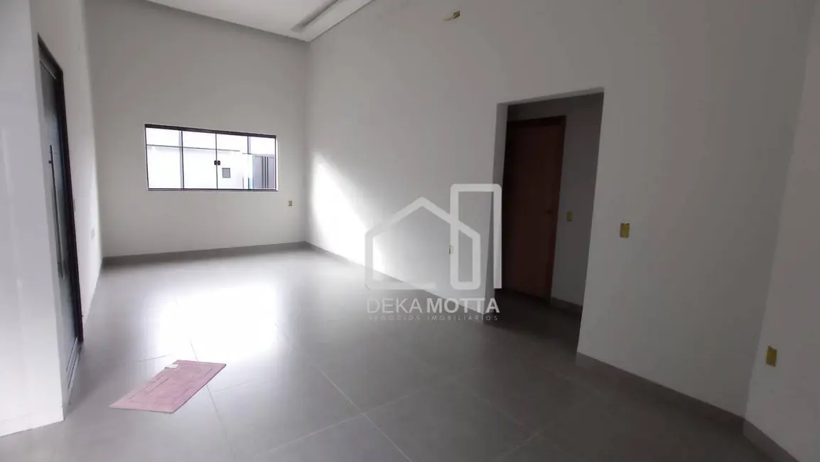 Foto 4 de Casa com 3 quartos à venda, 175m2 em Novo Mundo, Uberlandia - MG