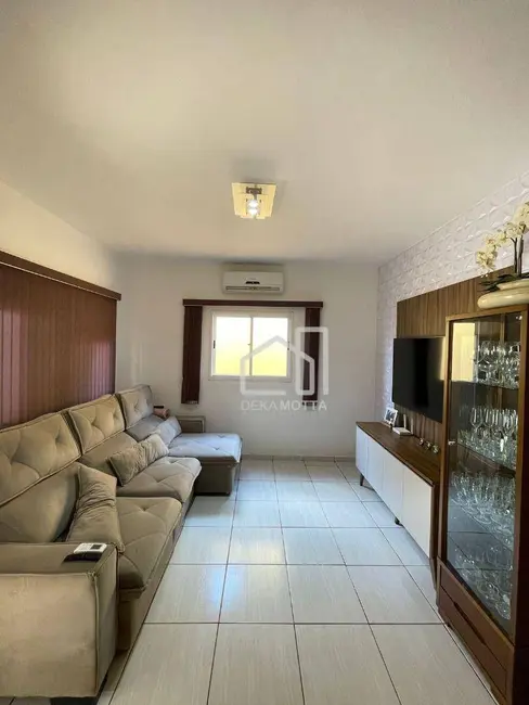Foto 5 de Casa com 3 quartos à venda, 250m2 em Jardim Holanda, Uberlandia - MG
