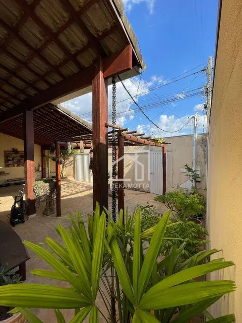 Foto 6 de Casa com 3 quartos à venda, 250m2 em Jardim Holanda, Uberlandia - MG