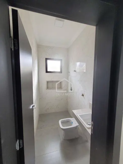 Foto 9 de Casa com 3 quartos à venda, 250m2 em Novo Mundo, Uberlandia - MG