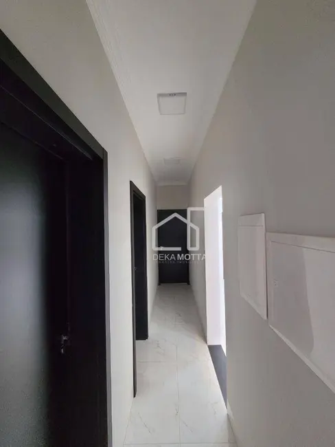 Foto 3 de Casa com 3 quartos à venda, 250m2 em Novo Mundo, Uberlandia - MG