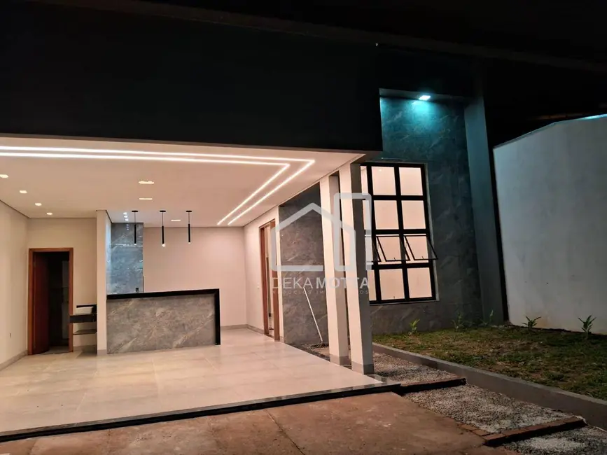 Foto 9 de Casa com 3 quartos à venda, 250m2 em Jardim Europa, Uberlandia - MG