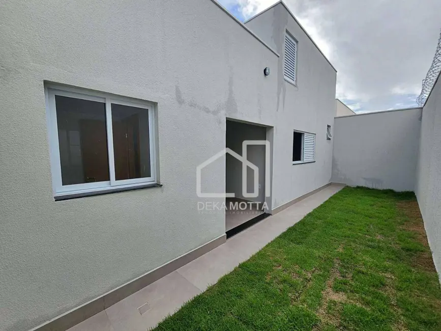 Foto 6 de Casa com 3 quartos à venda, 250m2 em Alto Umuarama, Uberlandia - MG