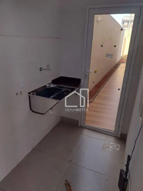 Sobrado com 3 quartos à venda, 270m2 em Aclimação, Uberlandia - MG - imagem 8 Foto 8 de Sobrado com 3 quartos à venda, 270m2 em Aclimação, Uberlandia - MG