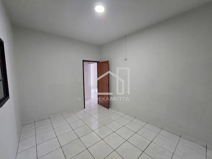 Foto 9 de Casa com 3 quartos à venda, 250m2 em Jardim Brasília, Uberlandia - MG