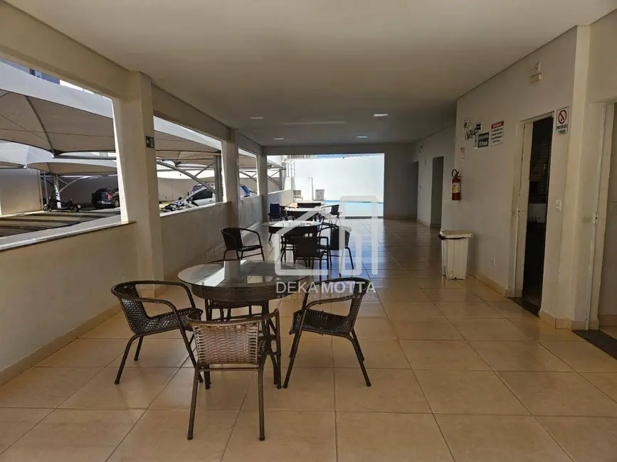 Foto 3 de Apartamento com 2 quartos à venda, 43m2 em Laranjeiras, Uberlandia - MG