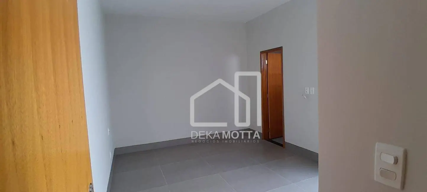 Foto 8 de Casa com 2 quartos à venda, 125m2 em Laranjeiras, Uberlandia - MG