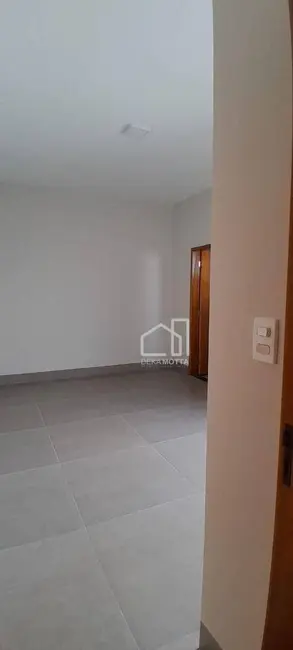 Foto 9 de Casa com 2 quartos à venda, 125m2 em Laranjeiras, Uberlandia - MG