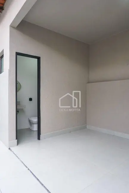 Foto 9 de Casa com 3 quartos à venda, 300m2 em Santa Mônica, Uberlandia - MG
