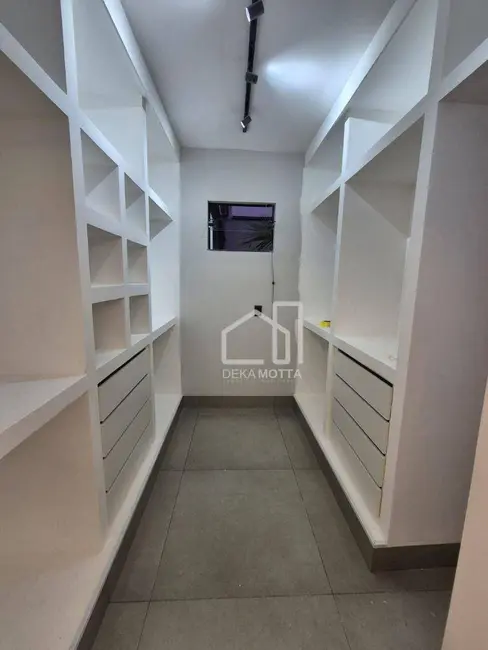 Foto 8 de Casa com 3 quartos à venda, 250m2 em Granada, Uberlandia - MG