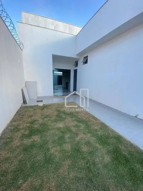 Foto 8 de Casa com 3 quartos à venda, 330m2 em Novo Mundo, Uberlandia - MG