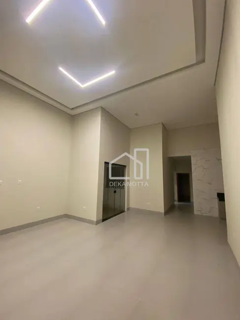 Foto 4 de Casa com 3 quartos à venda, 330m2 em Novo Mundo, Uberlandia - MG