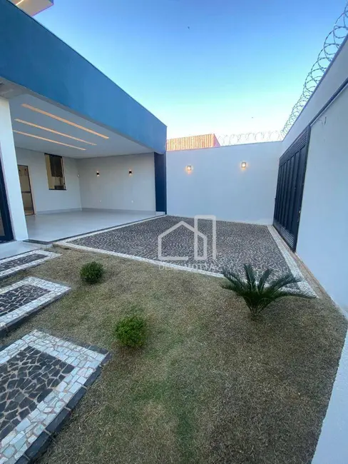 Foto 6 de Casa com 3 quartos à venda, 330m2 em Novo Mundo, Uberlandia - MG