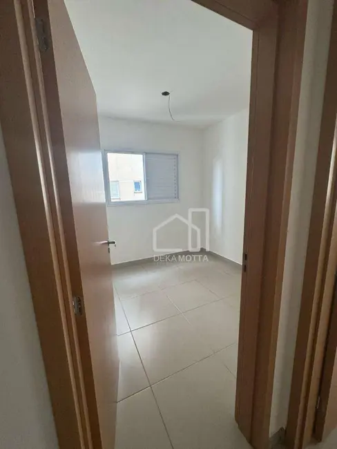 Apartamento com 3 quartos à venda, 76m2 em Tubalina, Uberlandia - MG - imagem 4 Foto 4 de Apartamento com 3 quartos à venda, 76m2 em Tubalina, Uberlandia - MG