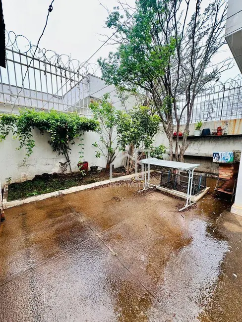 Foto 2 de Casa com 4 quartos à venda, 373m2 em Nossa Senhora Aparecida, Uberlandia - MG