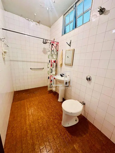 Foto 8 de Casa com 4 quartos à venda, 373m2 em Nossa Senhora Aparecida, Uberlandia - MG