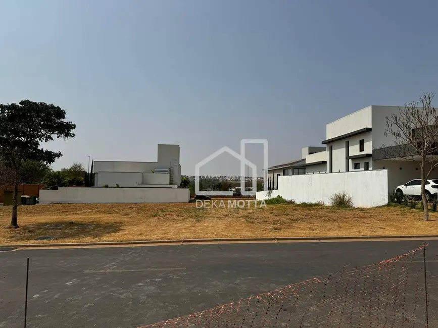 Foto 2 de Terreno / Lote à venda, 510m2 em Granja Marileusa, Uberlandia - MG