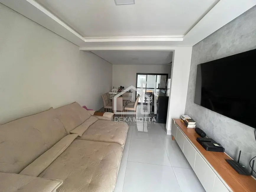 Sobrado com 3 quartos à venda, 112m2 em Novo Mundo, Uberlandia - MG - imagem 3 Foto 3 de Sobrado com 3 quartos à venda, 112m2 em Novo Mundo, Uberlandia - MG