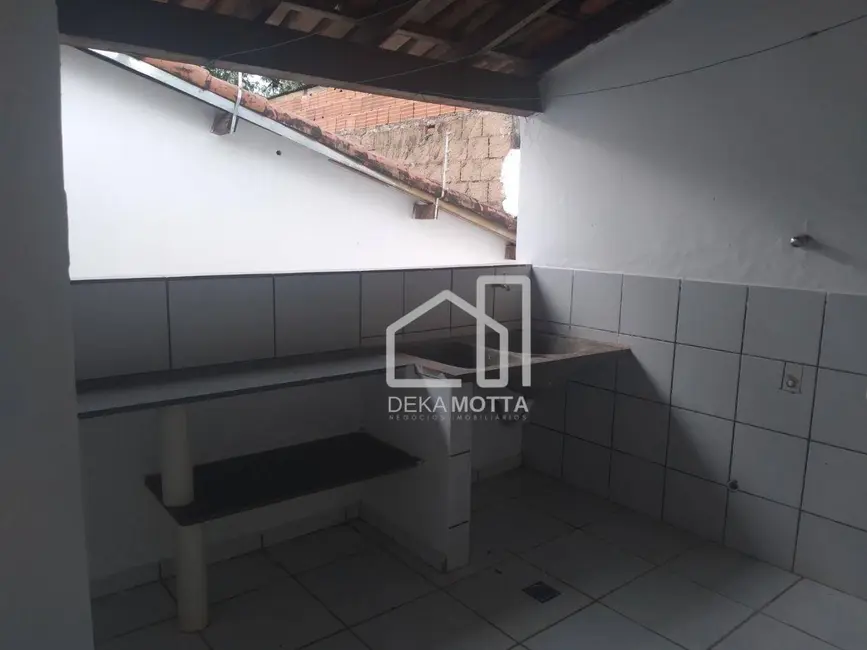 Casa com 5 quartos à venda, 360m2 em Saraiva, Uberlandia - MG - imagem 3 Foto 3 de Casa com 5 quartos à venda, 360m2 em Saraiva, Uberlandia - MG