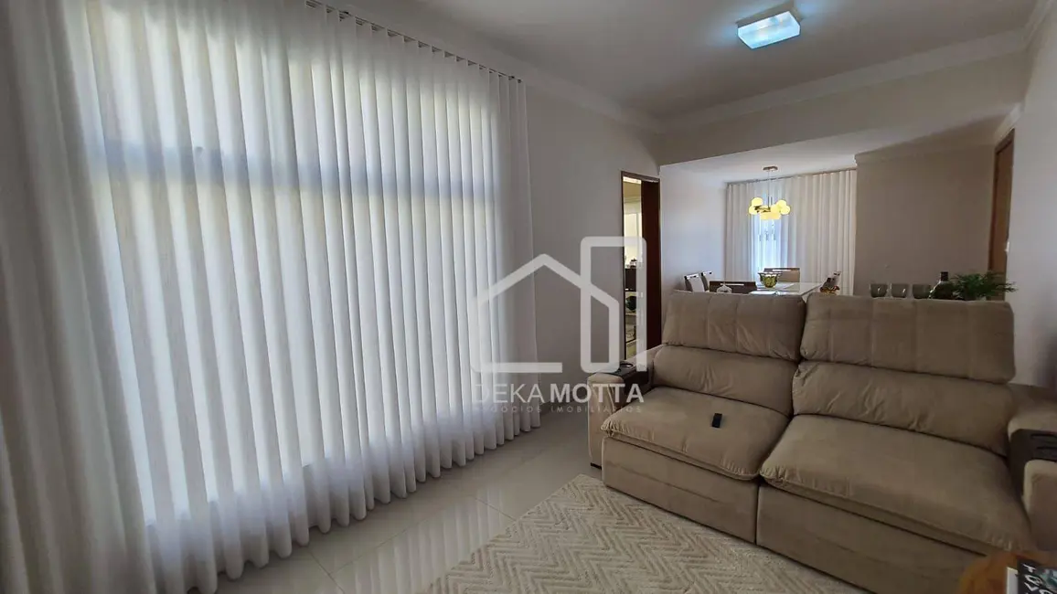 Apartamento com 2 quartos à venda, 69m2 em Santa Mônica, Uberlandia - MG - imagem 9 Foto 9 de Apartamento com 2 quartos à venda, 69m2 em Santa Mônica, Uberlandia - MG